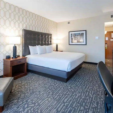Drury Plaza Hotel St. Louis Chesterfield Exterior photo